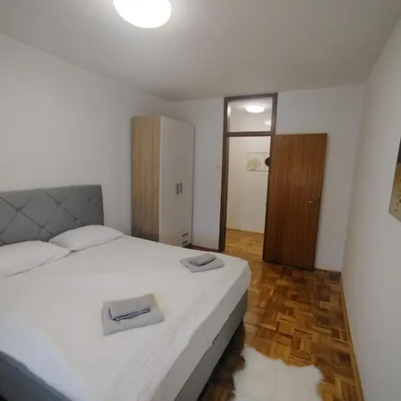 아파트 Apartman Carpe Diem