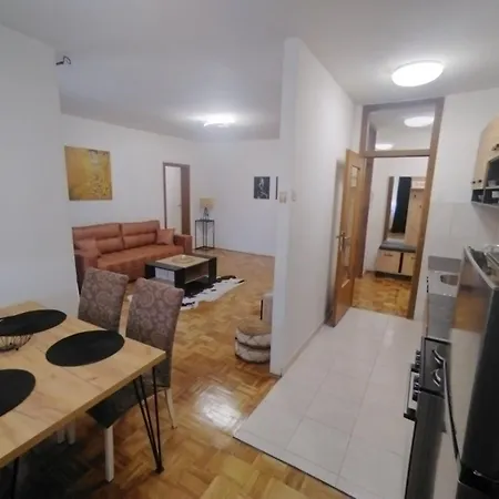 Apartman Carpe Diem * 바냐루카
